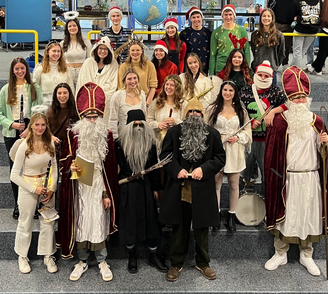 Der Nikolaus besucht das HZG. Foto: K. Hagmann