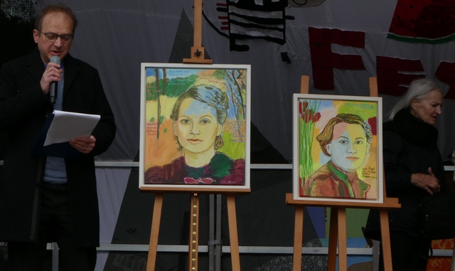Die beiden Porträts von Lisa Heyman, geb. Frank. Das linke Porträt wird in Zukunft im HZG hängen. Foto: Edenhofer